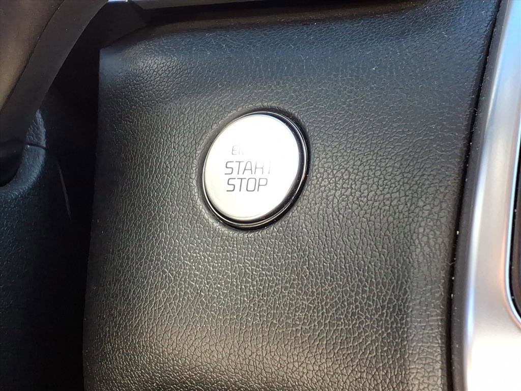 Used 2023 Kia Sorento EX image 19