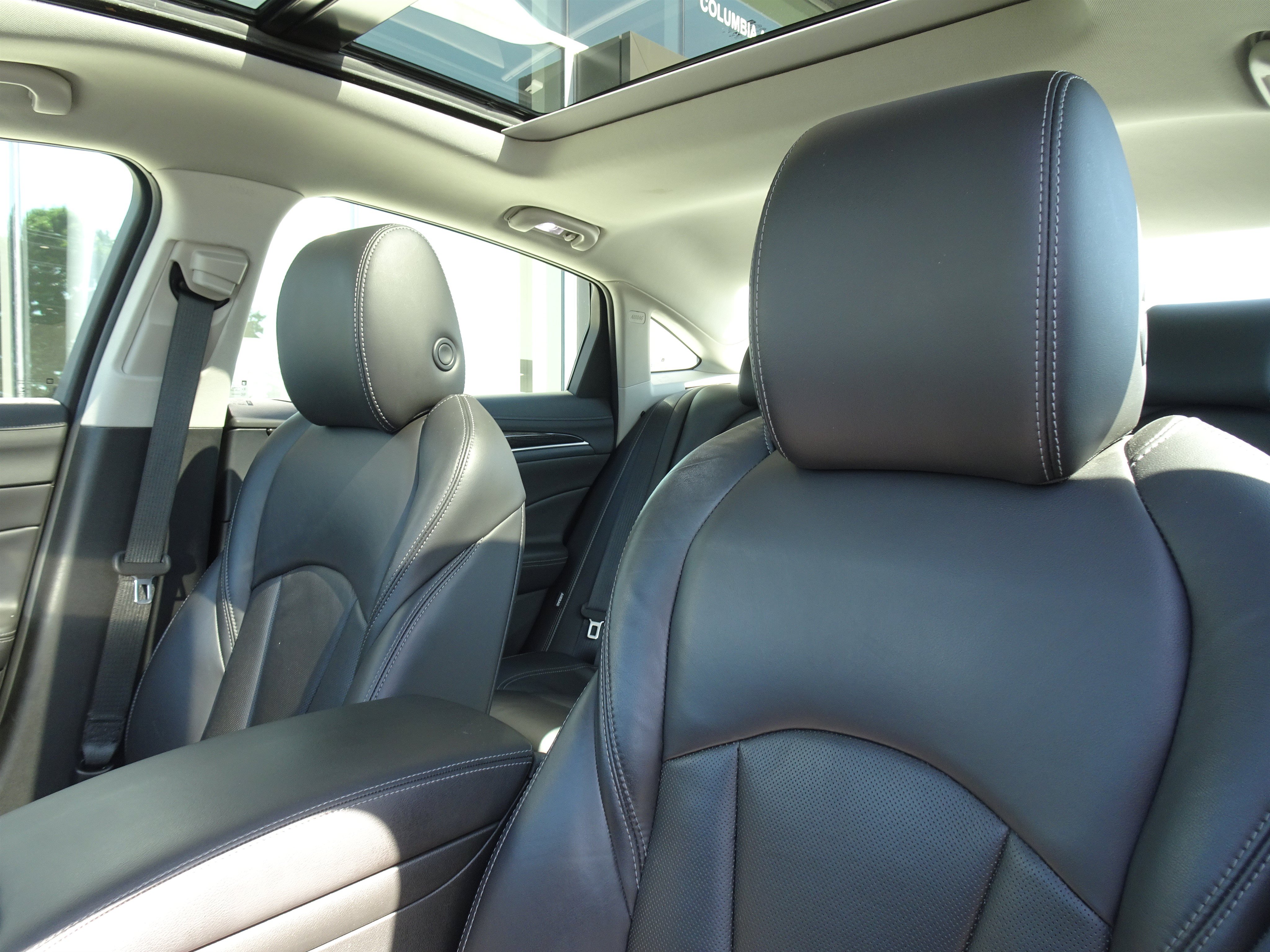 Used 2017 Buick LaCrosse Essence w/ Sun and Shade Package FWD image 10
