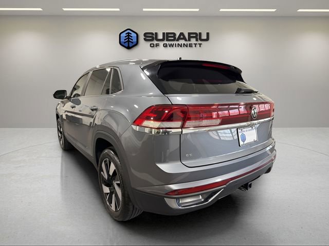 Used 2025 Volkswagen Atlas Cross Sport SE image 3