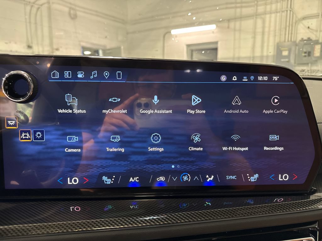 New 2027 Chevrolet Traverse Z71 w/ Driver Confidence Package AWD/4WD image 15
