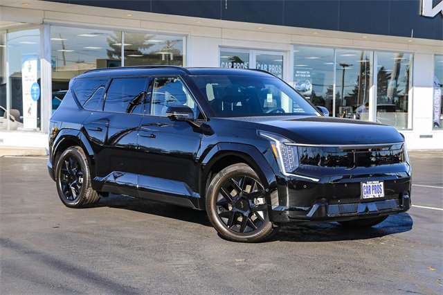 New 2026 Kia EV9 Land w/ Nightfall Edition Package image 2