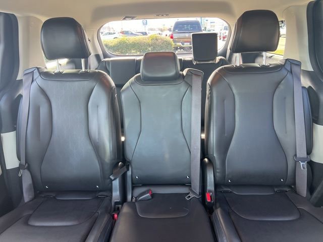 Used 2022 Kia Carnival SX image 18