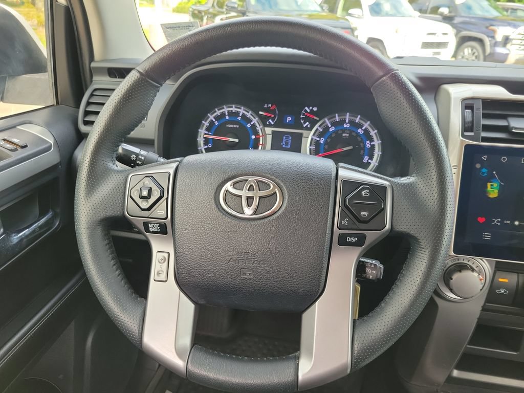 Used 2015 Toyota 4Runner SR5 RWD image 18
