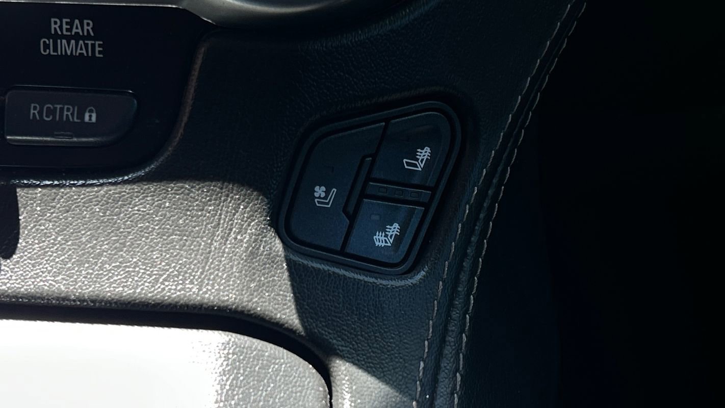 Used 2018 Chevrolet Tahoe Premier AWD/4WD image 42