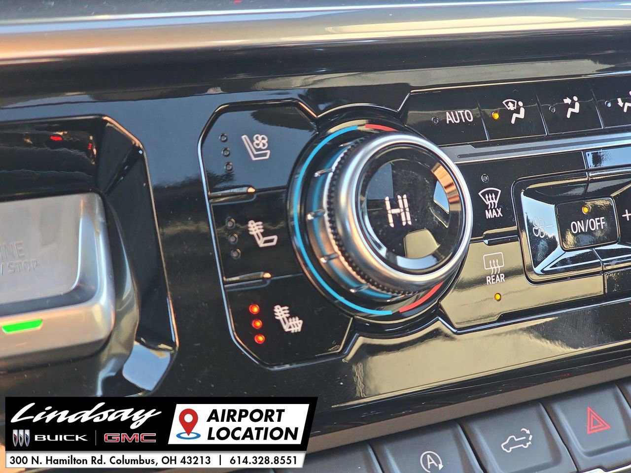 New 2026 GMC Sierra 1500 Denali w/ Technology Package image 39