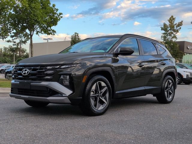 Certified 2025 Hyundai Tucson SEL FWD image 2