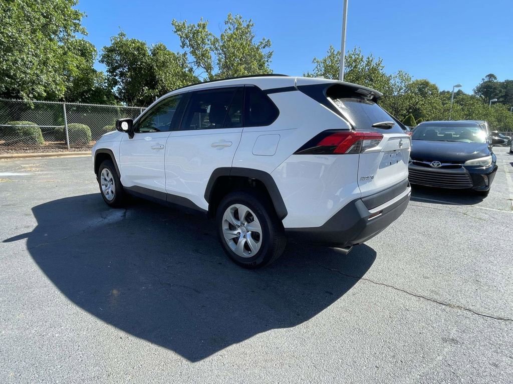 Used 2021 Toyota RAV4 LE FWD image 12