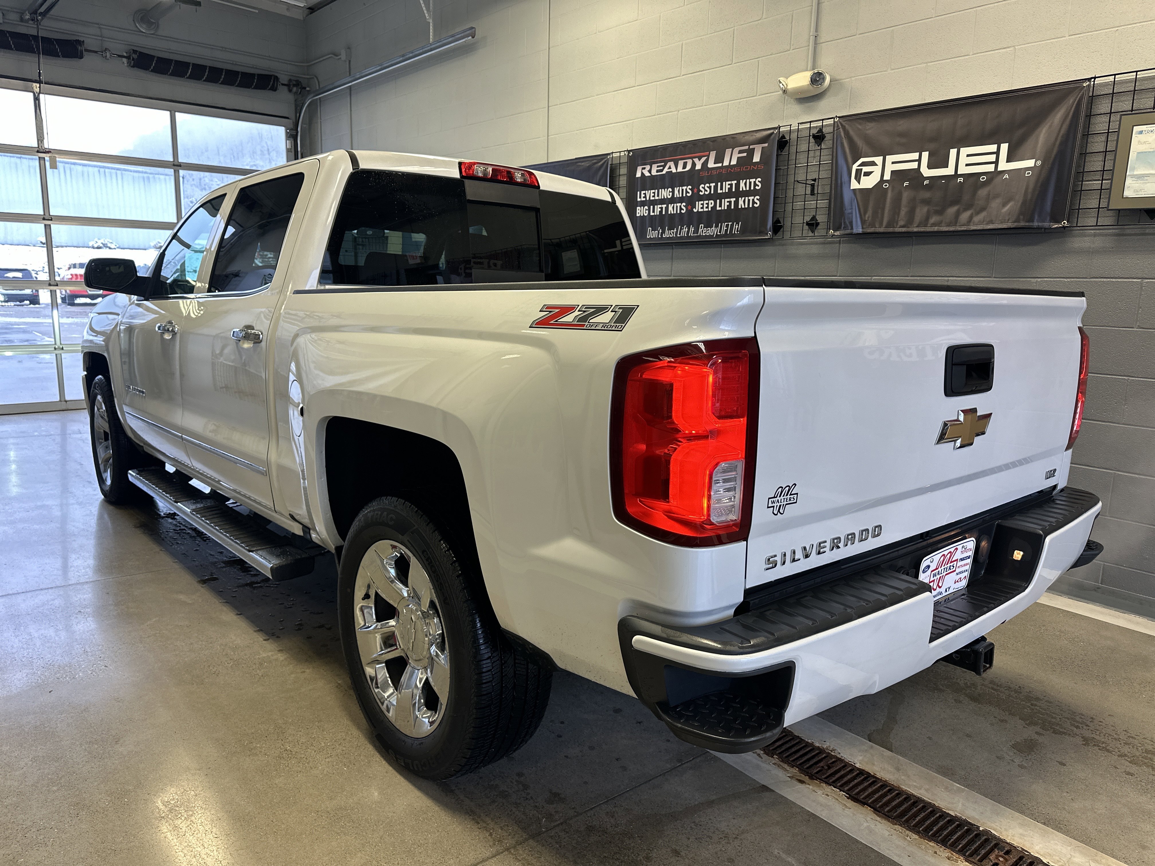 Used 2016 Chevrolet Silverado 1500 LTZ Z71 image 4