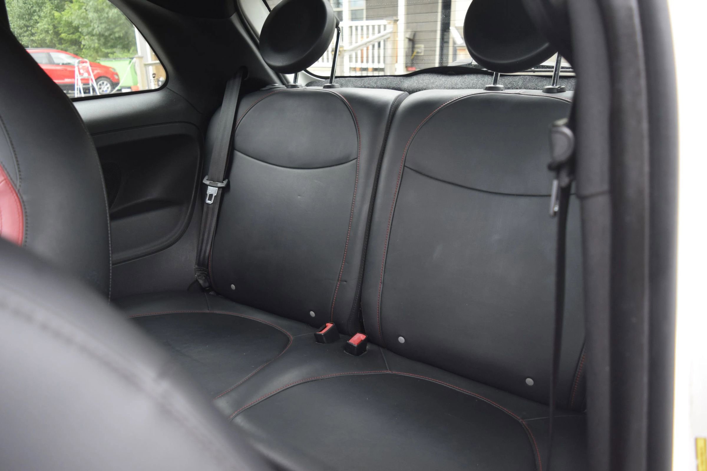 Used 2012 FIAT 500 Abarth w/ Safety & Convenience Pkg FWD image 9