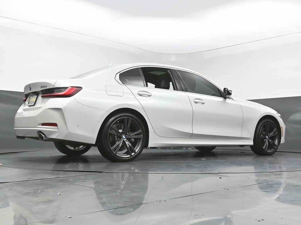 Used 2024 BMW 330i xDrive Sedan w/ Premium Package image 51