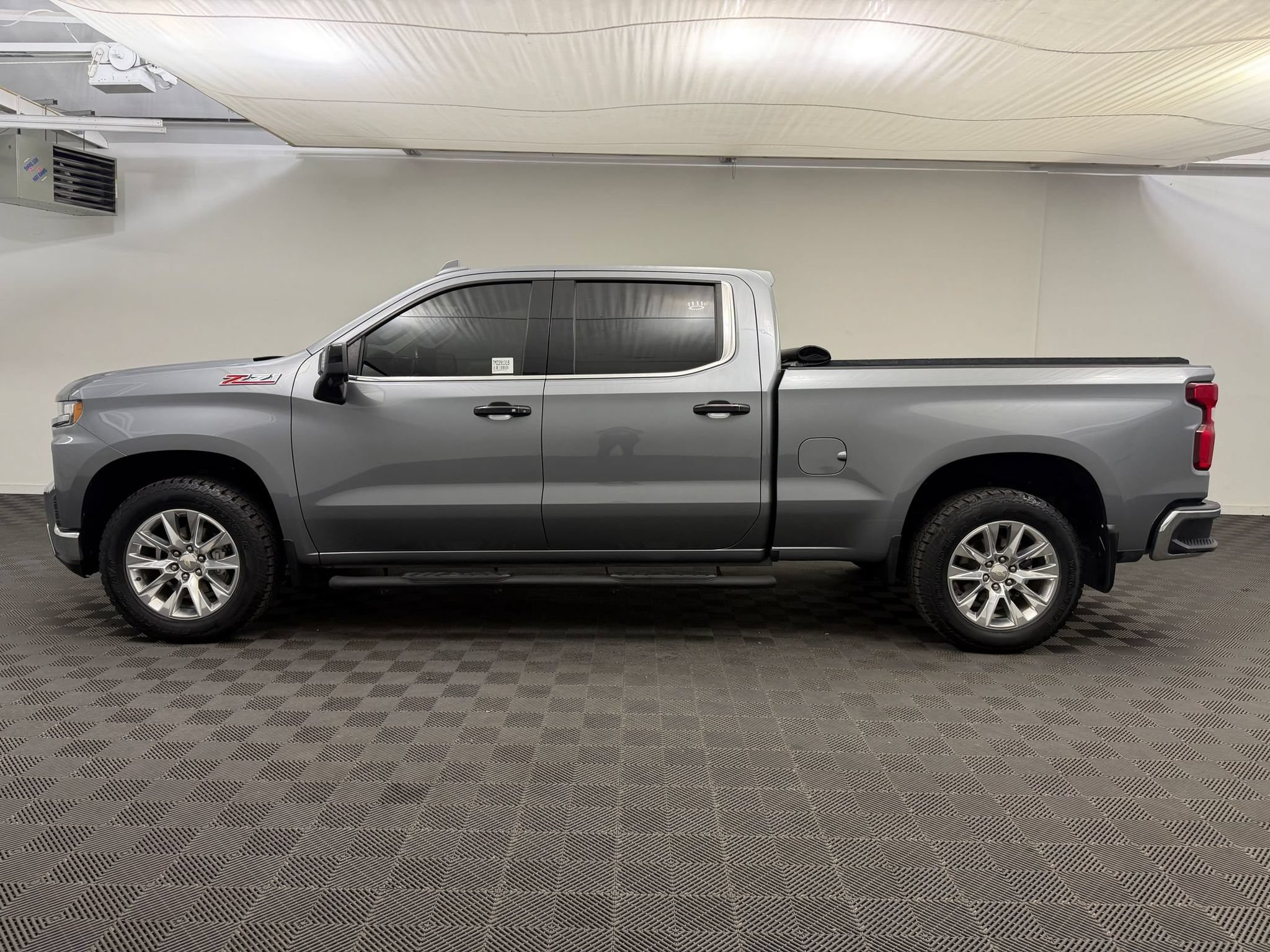 Used 2021 Chevrolet Silverado 1500 LTZ w/ LTZ Premium Package AWD/4WD image 2