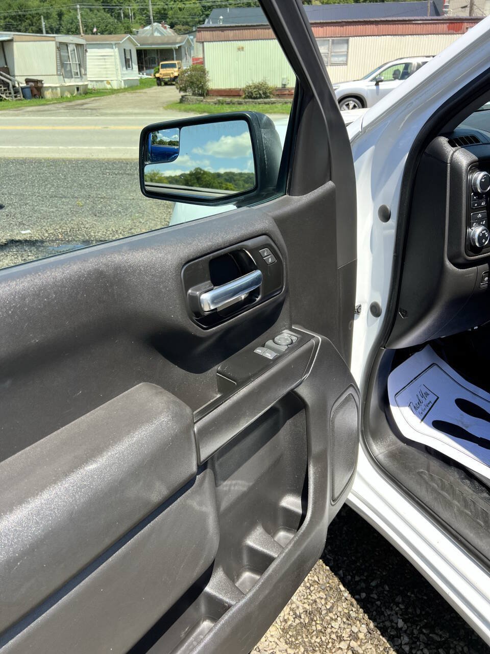 Used 2022 GMC Sierra 1500 Pro w/ Pro Value Package AWD/4WD image 8