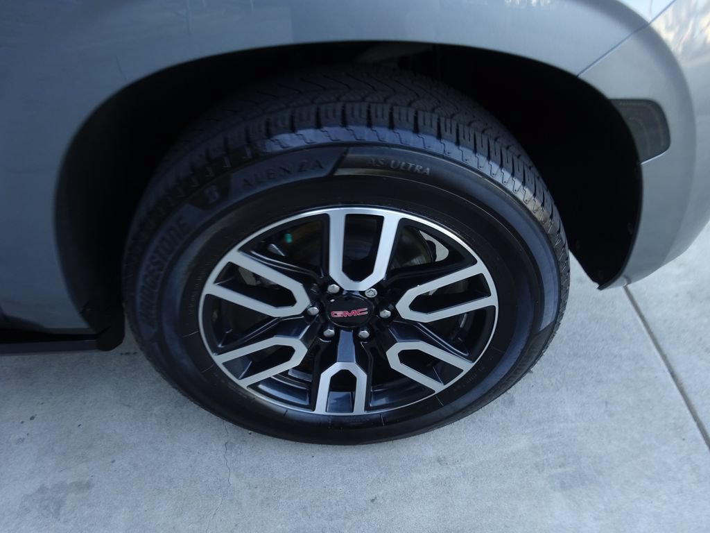 Used 2021 GMC Yukon AT4 w/ AT4 Premium Plus Package AWD/4WD image 10