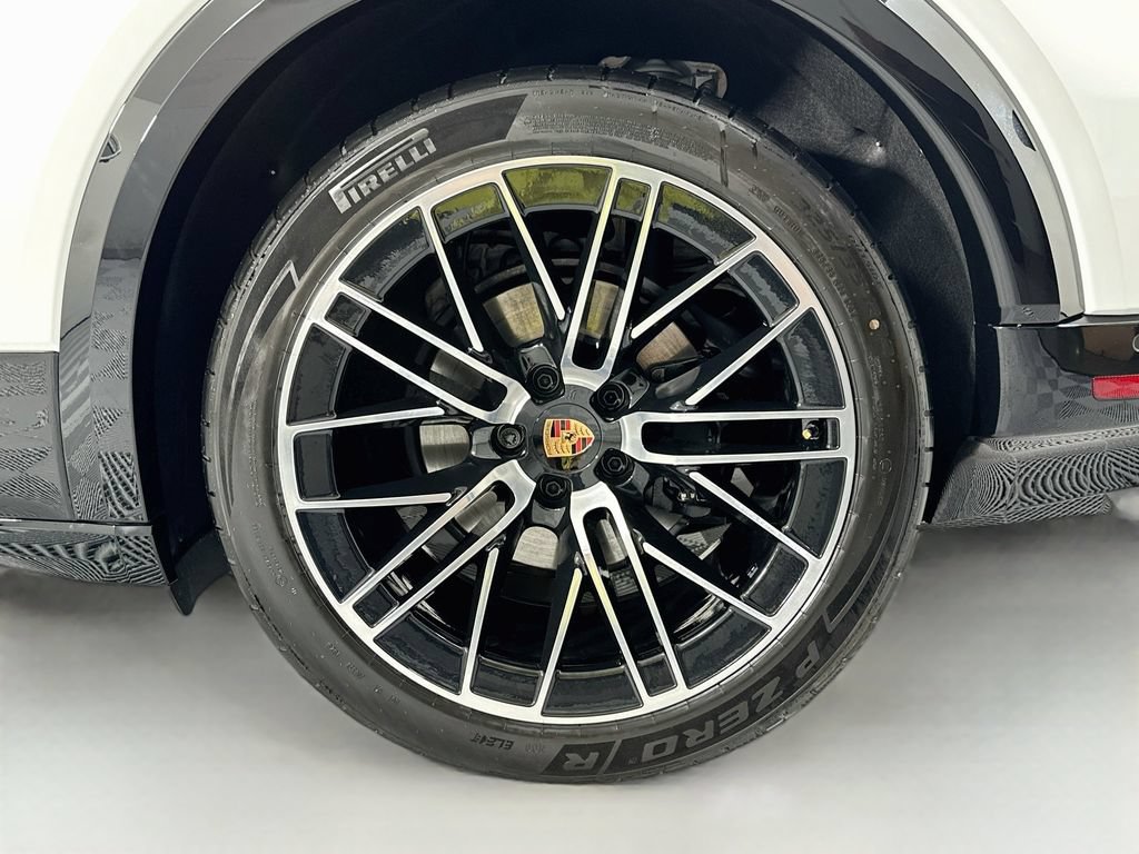New 2026 Porsche Cayenne Electric AWD/4WD image 33