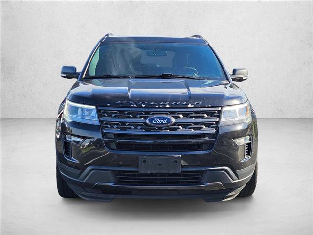 Used 2019 Ford Explorer XLT w/ Equipment Group 202A AWD/4WD image 2