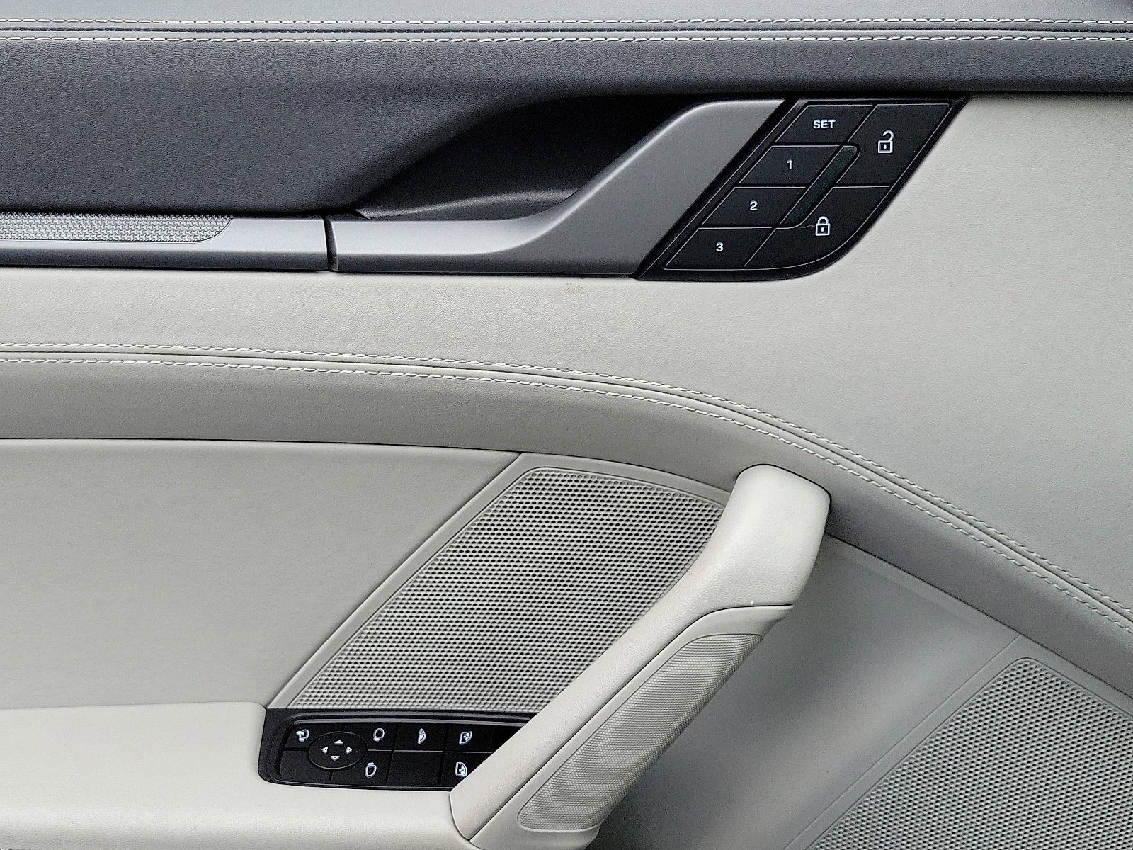 Certified 2025 Porsche 911 Carrera image 25