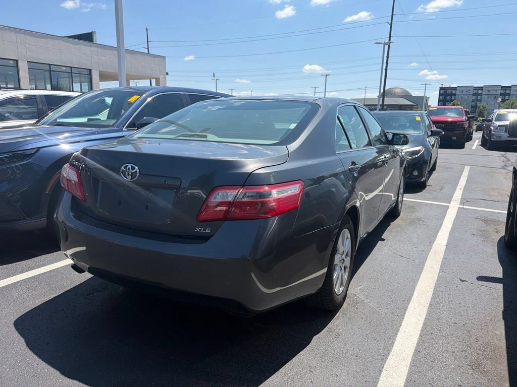 Used 2007 Toyota Camry XLE FWD image 3