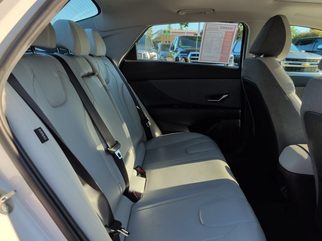Used 2024 Hyundai Elantra Limited FWD image 35