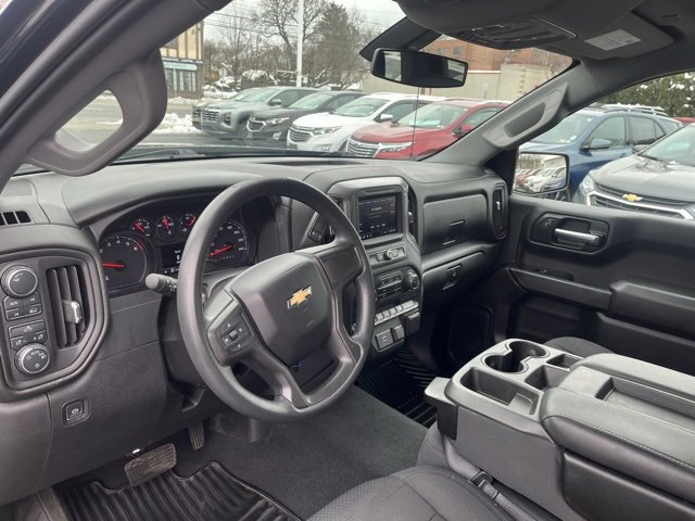 Used 2020 Chevrolet Silverado 1500 Custom w/ Custom Value Package image 9