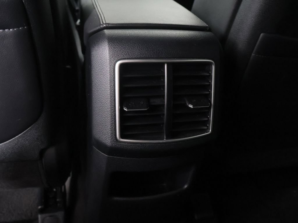 Used 2025 Kia Sportage X-Line AWD/4WD image 45