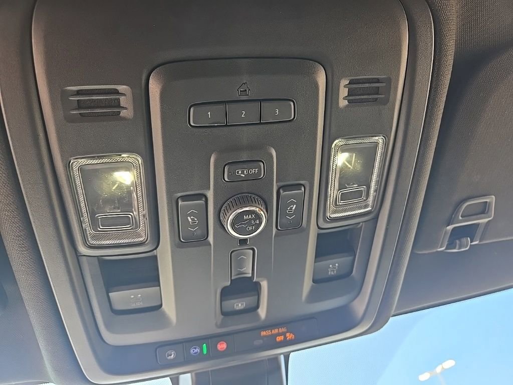 Used 2022 GMC Yukon XL Denali image 28