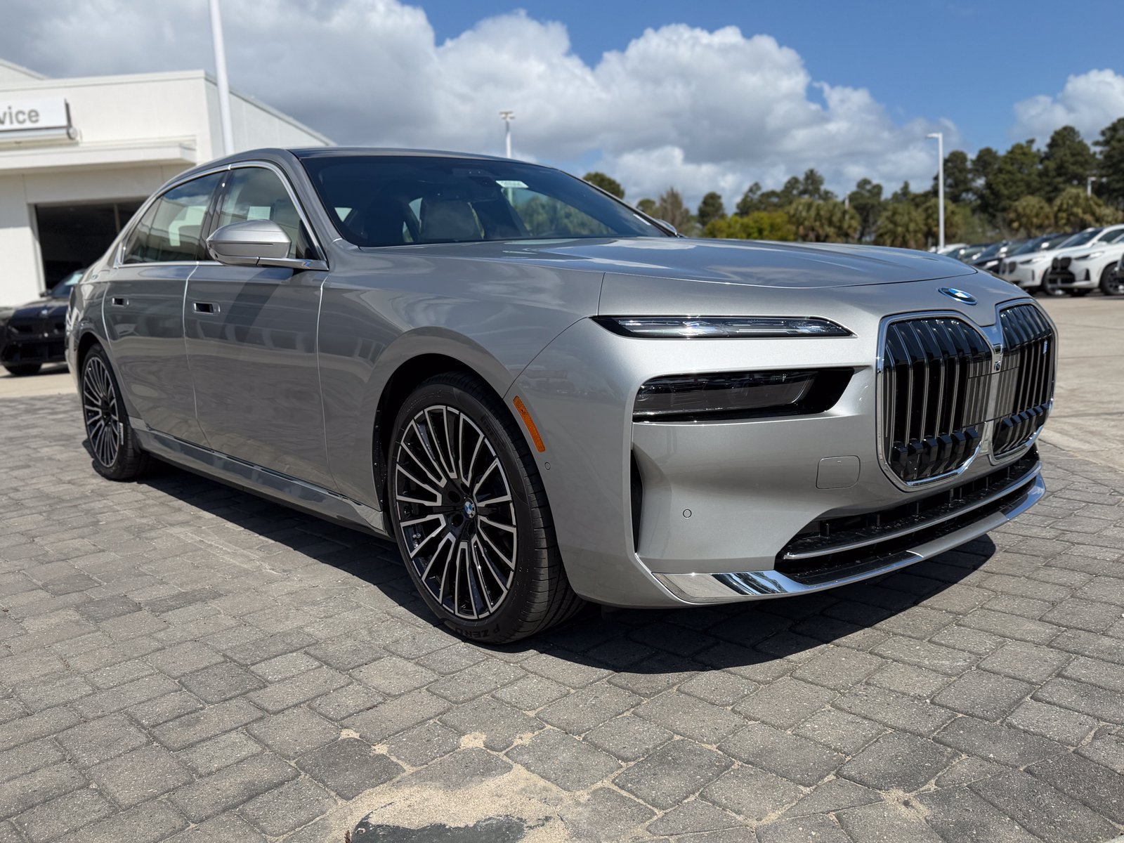 New 2026 BMW i7 eDrive50 w/ Executive Package RWD image 7