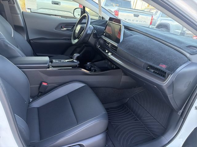 Certified 2026 Toyota Prius XLE FWD image 27