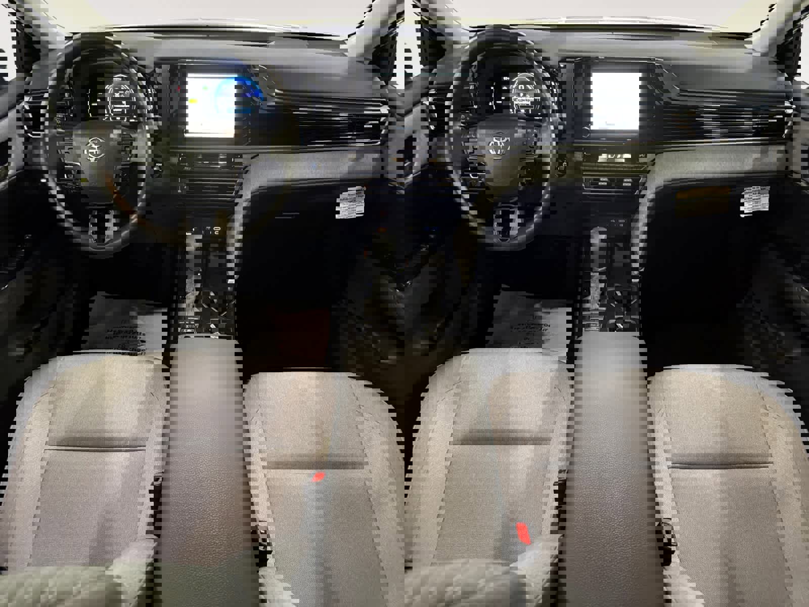 Used 2026 Toyota Camry LE image 14