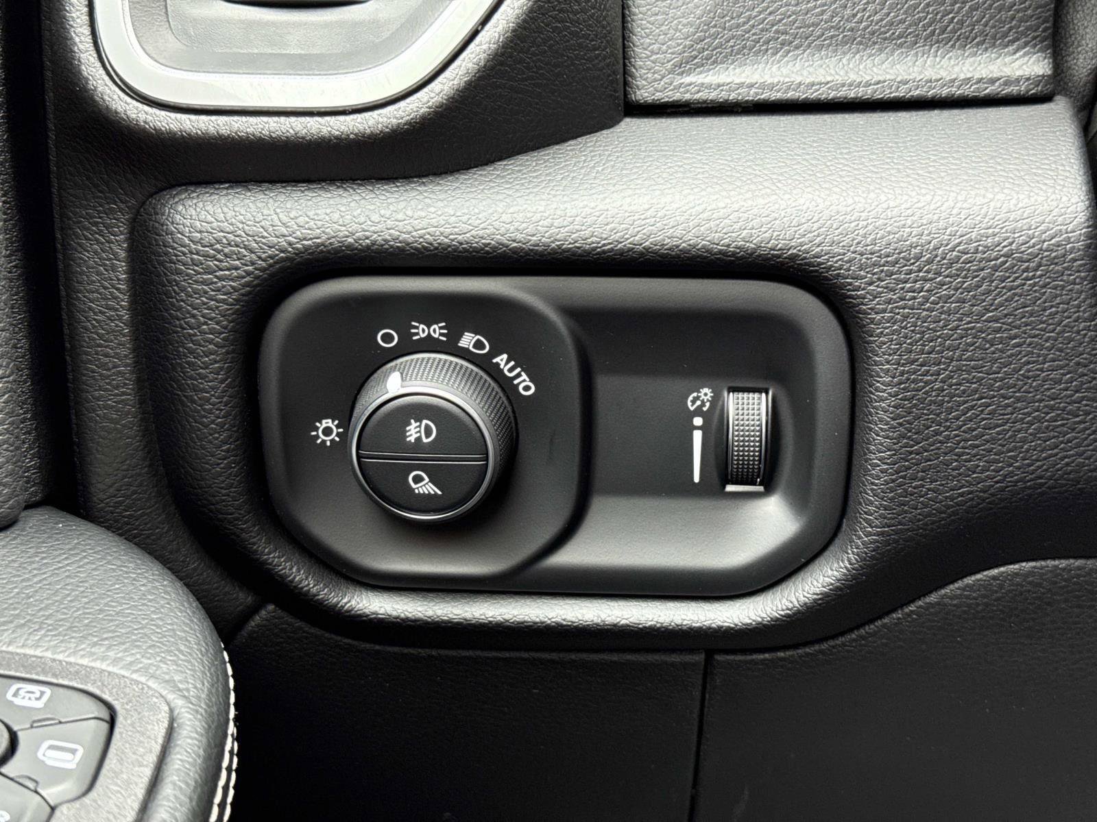 Used 2025 RAM 2500 Big Horn image 12