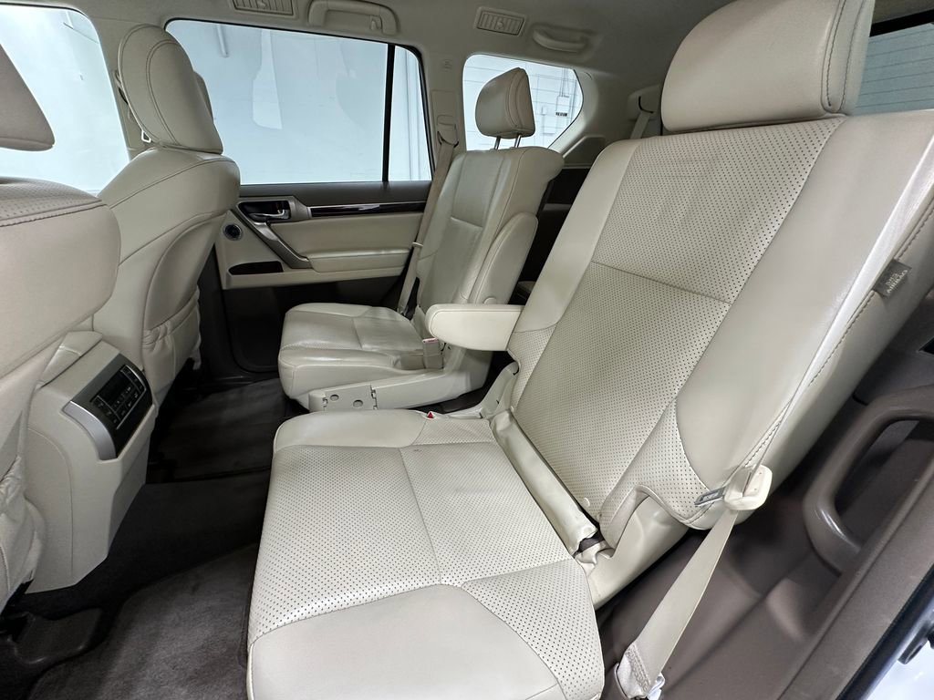 Used 2021 Jeep Wrangler Sport S image 11