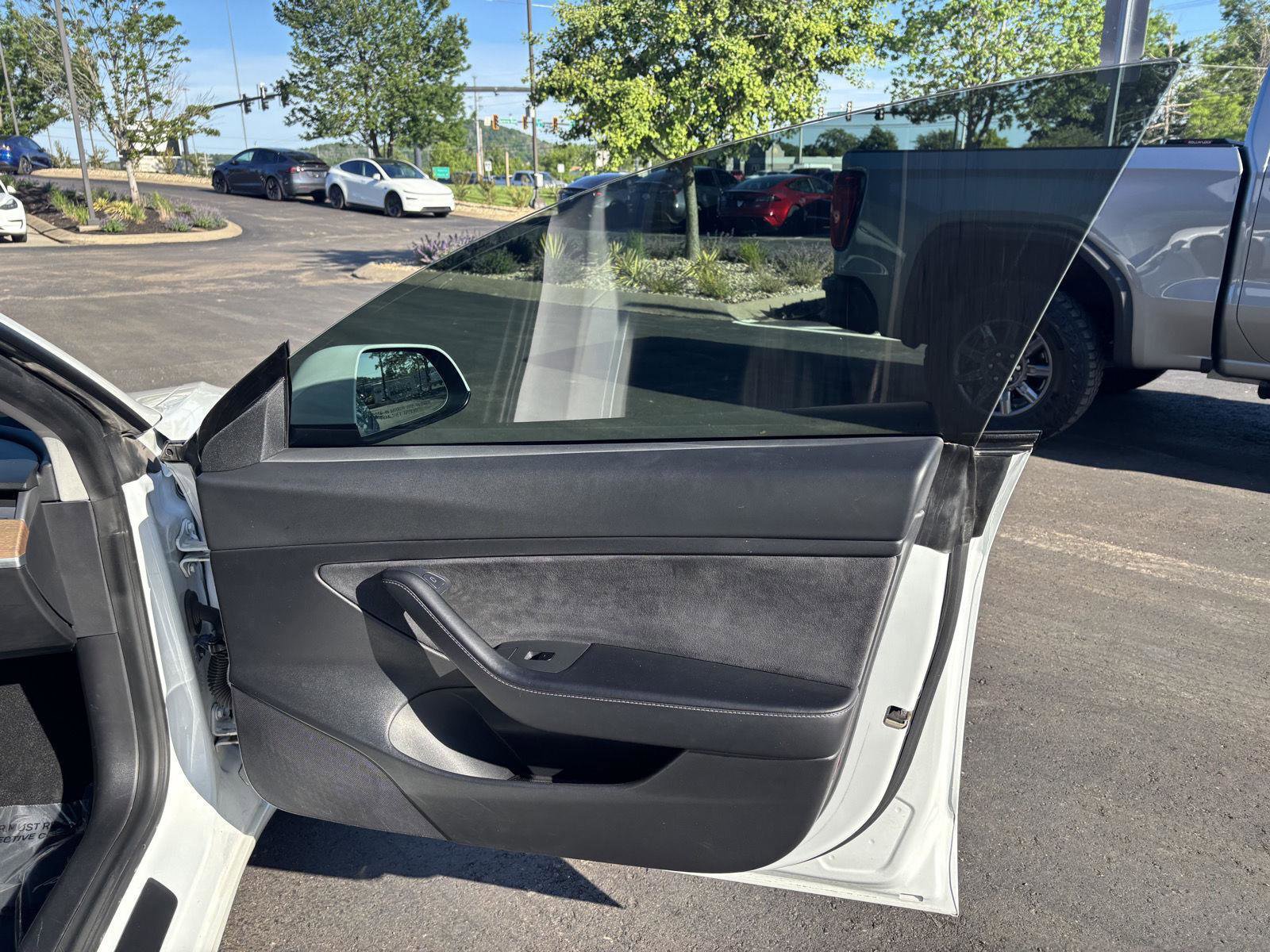 Used 2021 Tesla Model 3 Standard Range Plus RWD image 11