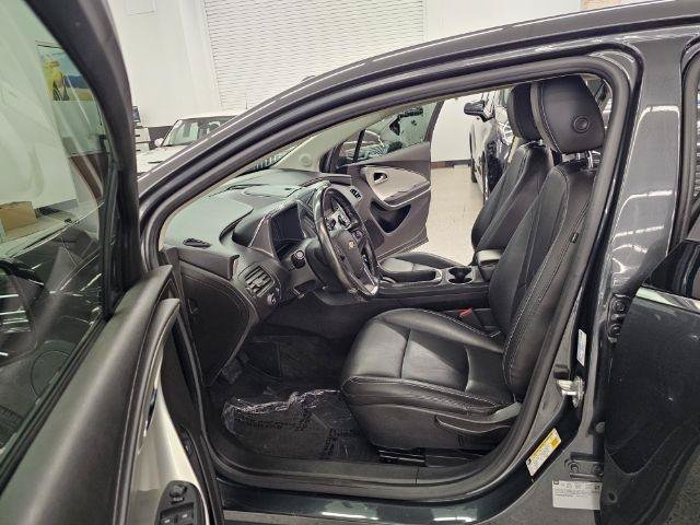 Used 2015 Chevrolet Volt Premium w/ Premium Trim Package FWD image 32