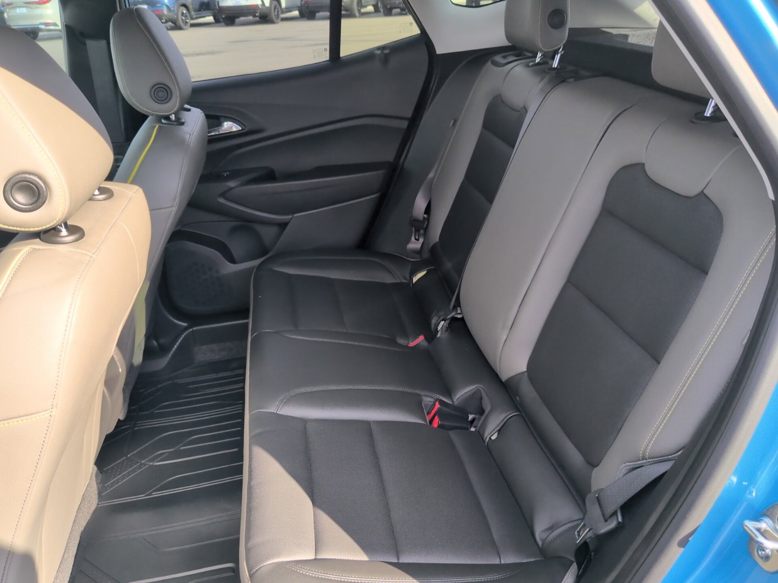 Used 2025 Chevrolet Trax ACTIV w/ Driver Confidence Package image 12