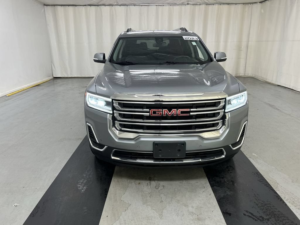 Certified 2023 GMC Acadia SLE w/ Driver Convenience Package AWD/4WD image 3