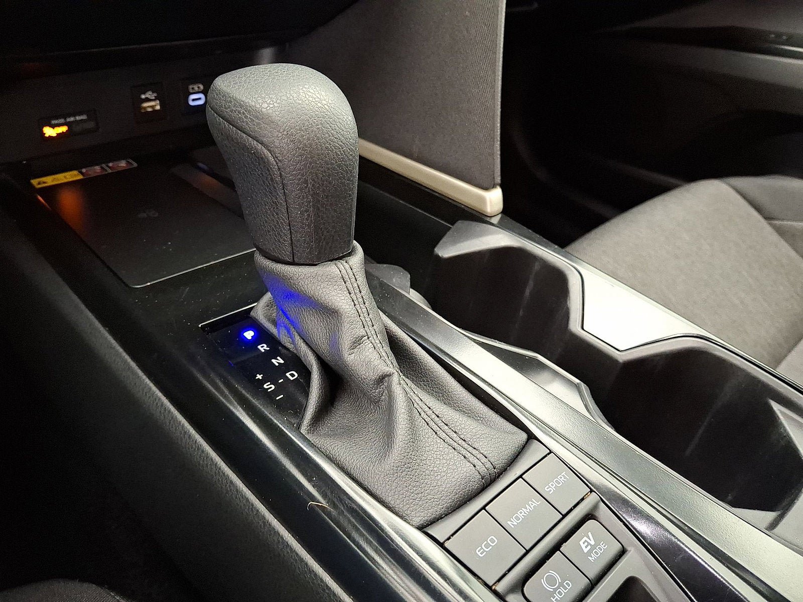 Certified 2025 Toyota Camry LE FWD image 12