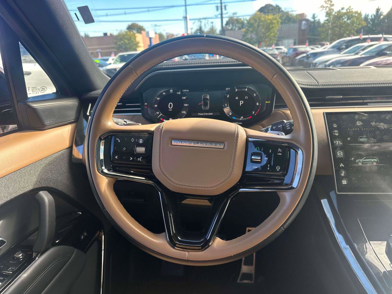 Used 2024 Land Rover Range Rover Sport Dynamic SE image 13