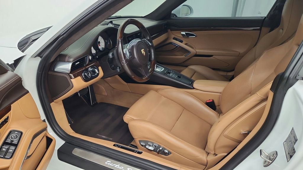 Used 2015 Porsche 911 Turbo S AWD/4WD image 64