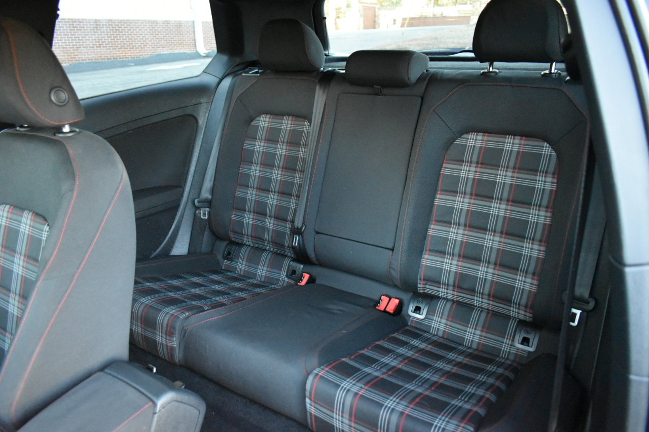 Used 2015 Volkswagen GTI S image 27