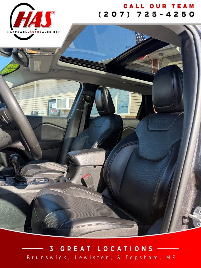 Used 2022 Jeep Cherokee Latitude Lux w/ Sun & Sound Group AWD/4WD image 10