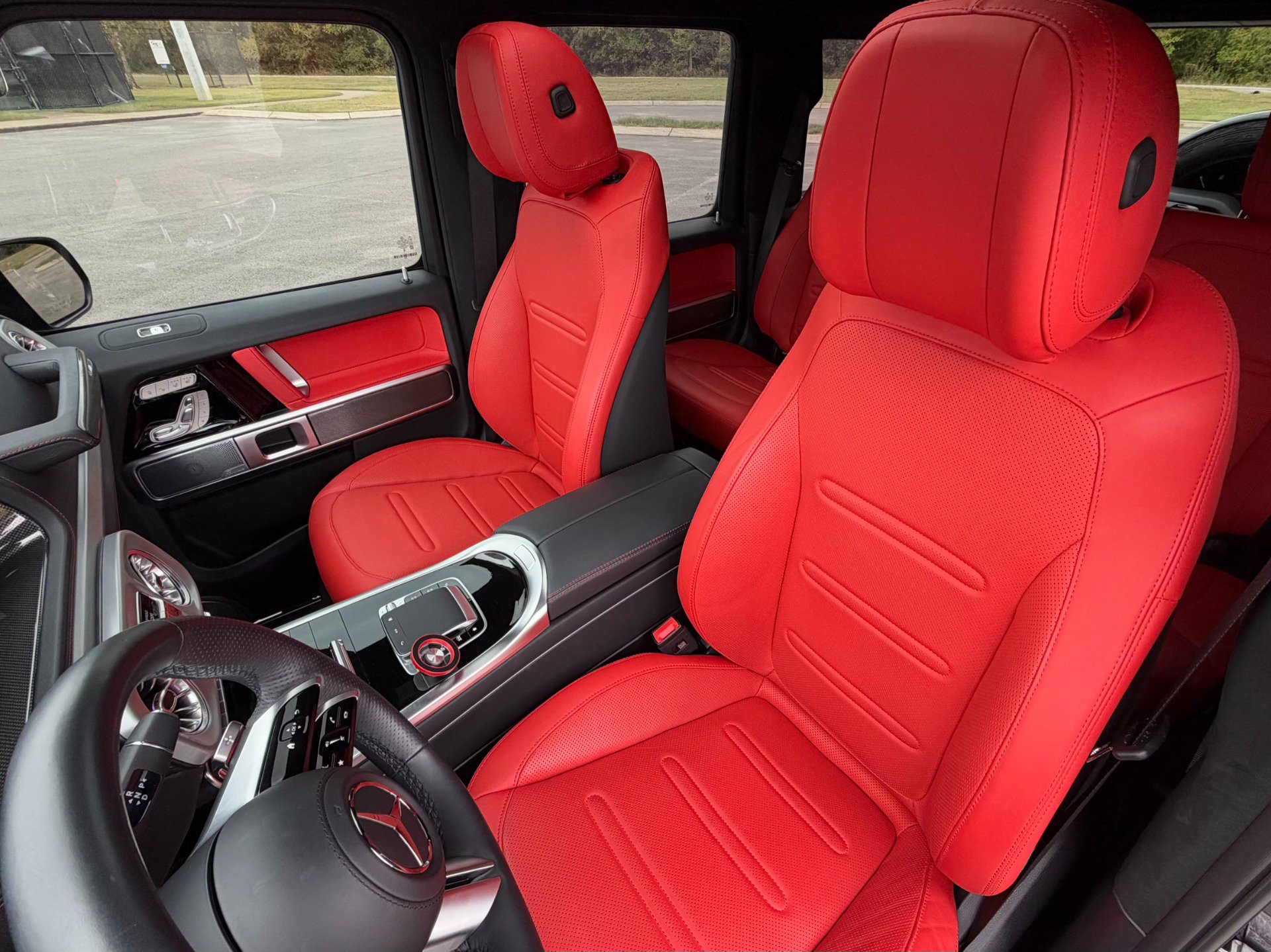 Used 2025 Mercedes-Benz G 550 image 10