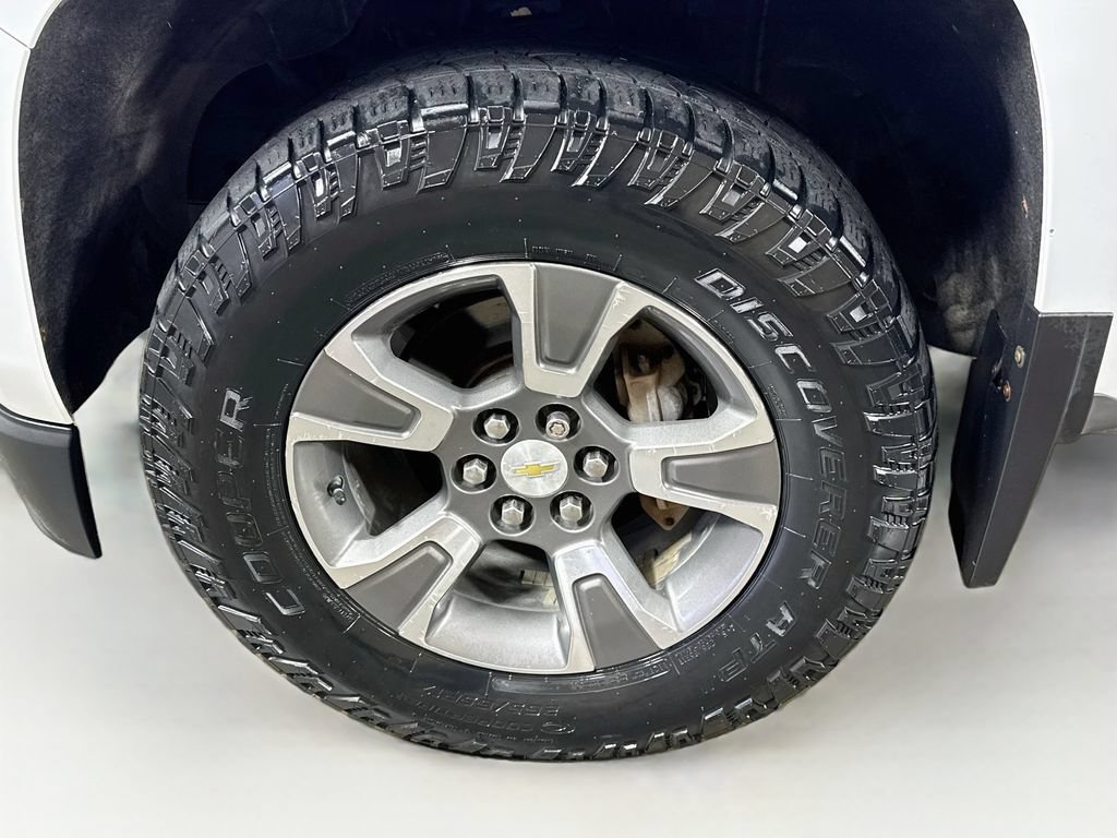 Used 2017 Chevrolet Colorado Z71 AWD/4WD image 38