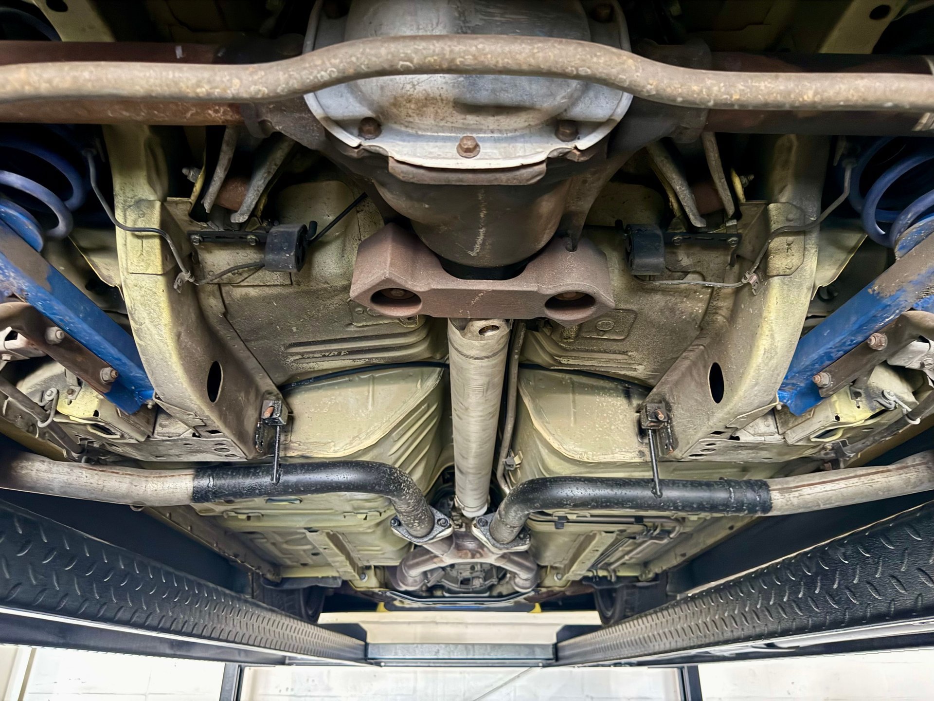 Used 2001 Ford Mustang GT RWD image 9
