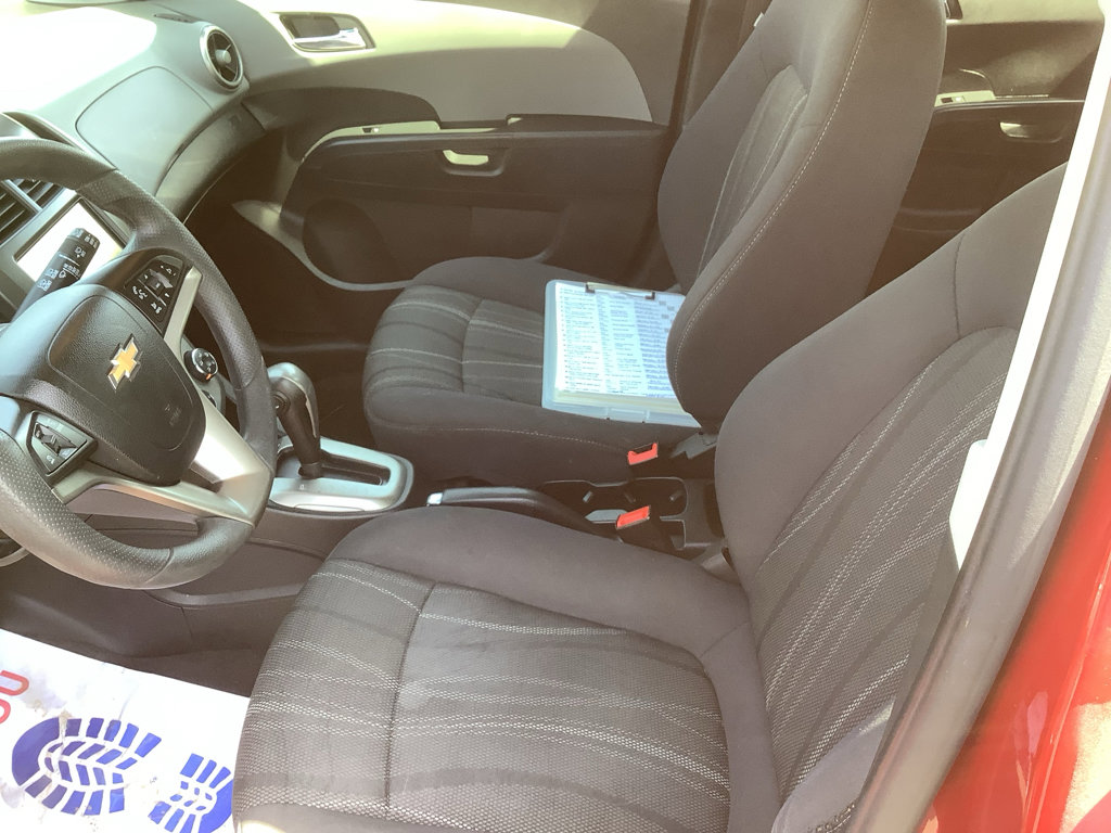 Used 2015 Chevrolet Sonic LT image 10