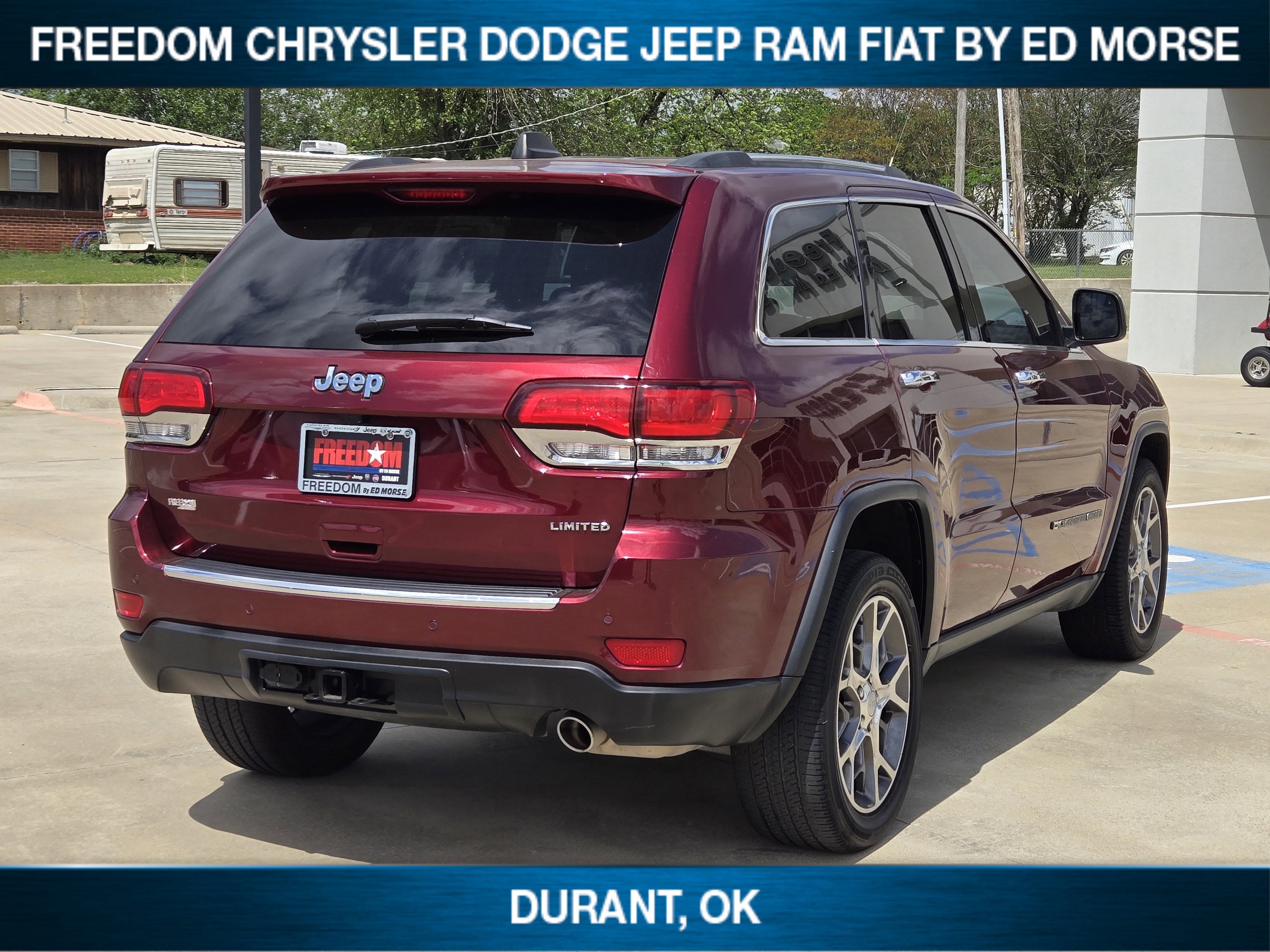 Used 2022 Jeep Grand Cherokee Limited w/ Trailer Tow Group IV image 3