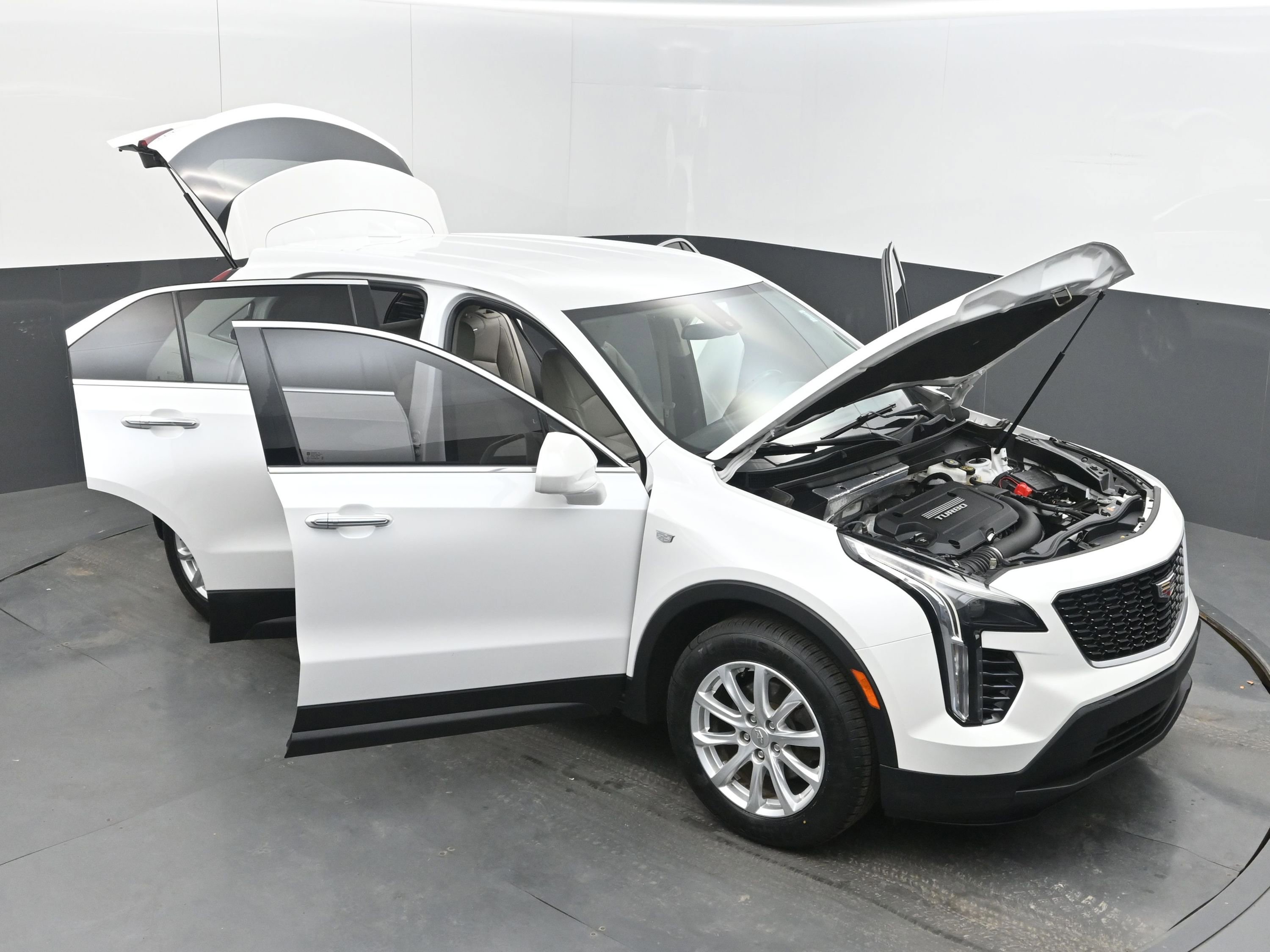 Used 2019 Cadillac XT4 Luxury FWD image 37