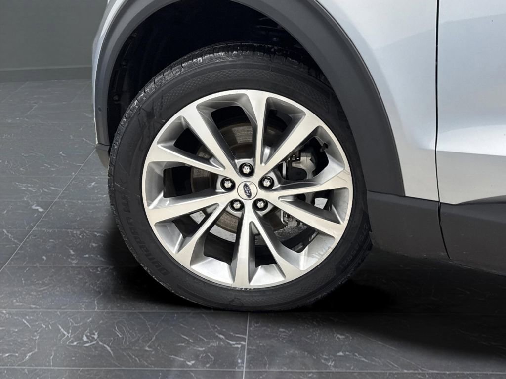 Used 2023 Ford Explorer Platinum w/ Class IV Trailer Tow Package image 40