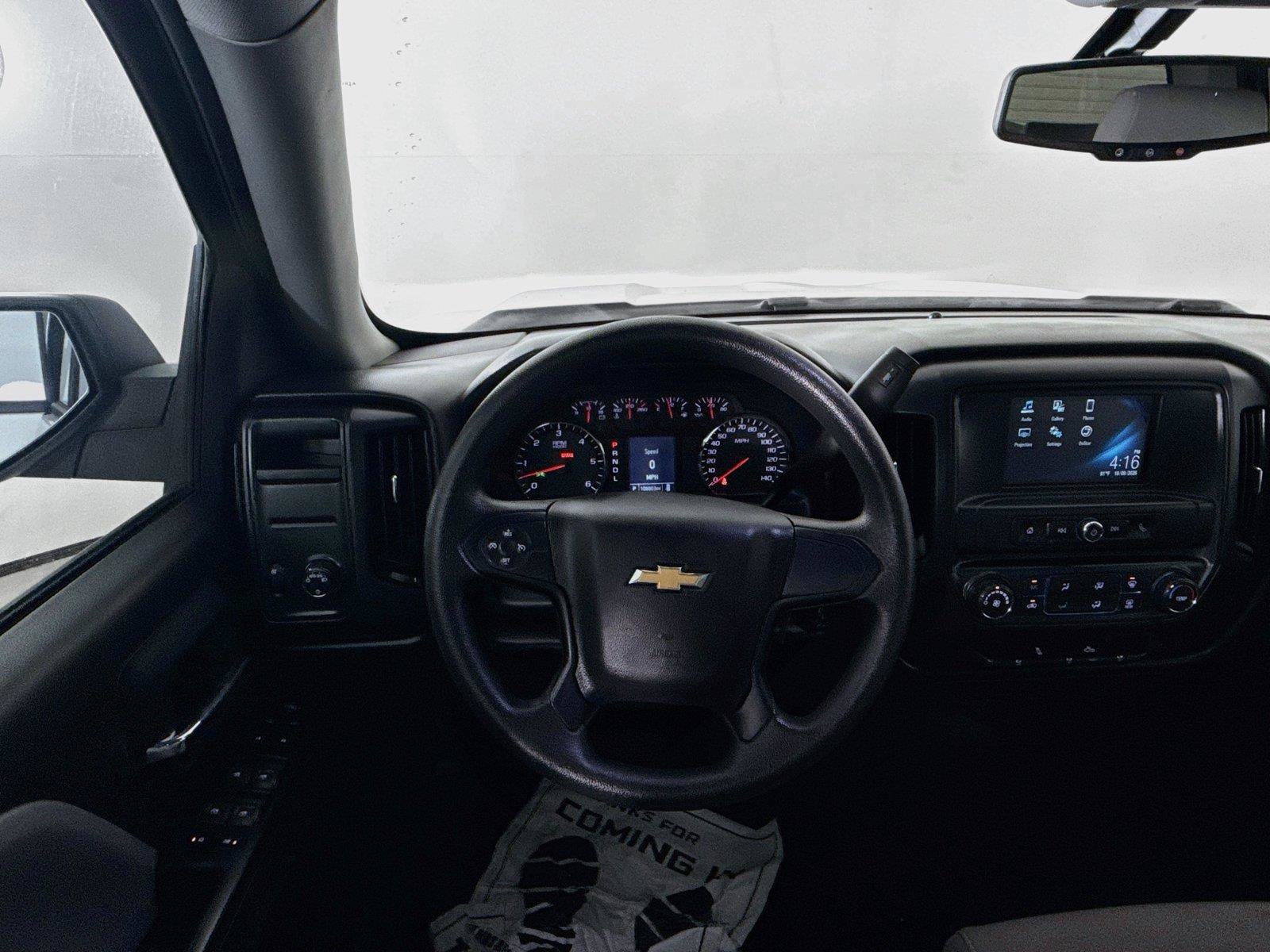Used 2018 Chevrolet Silverado 1500 Custom w/ Custom Convenience Package RWD image 9