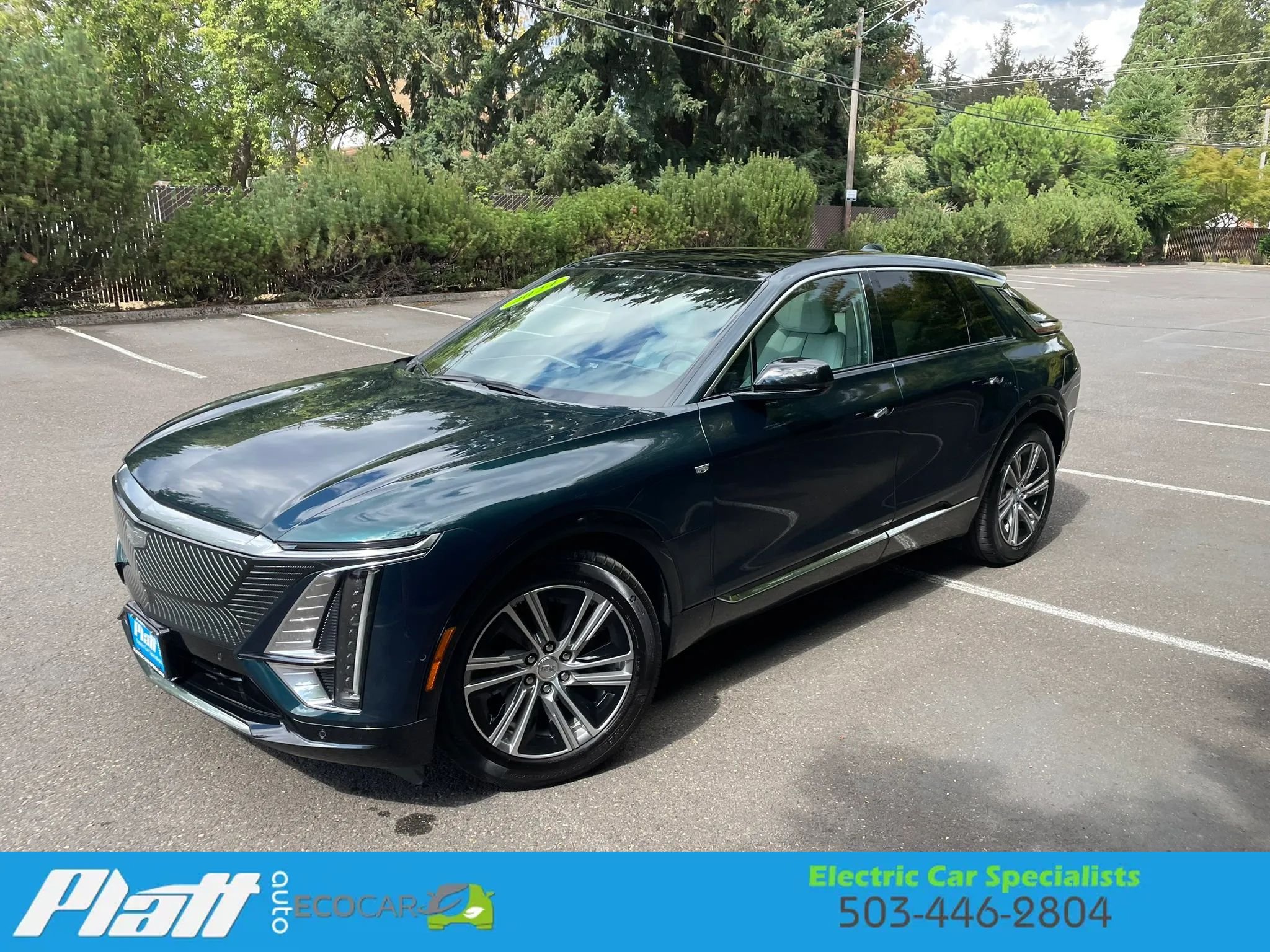 Used 2024 Cadillac Lyriq Luxury AWD/4WD image 3