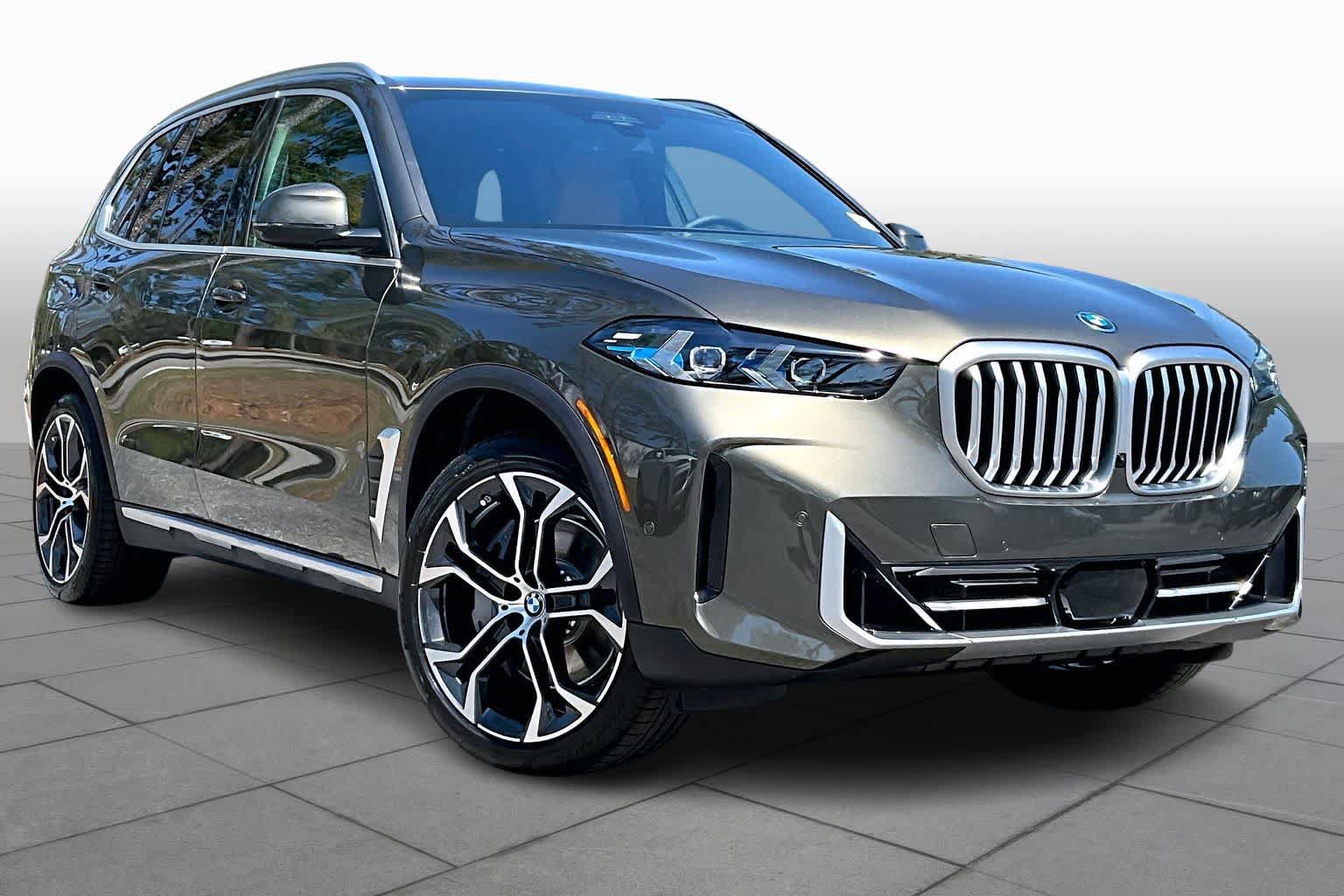 New 2026 BMW X5 xDrive50e AWD/4WD image 2