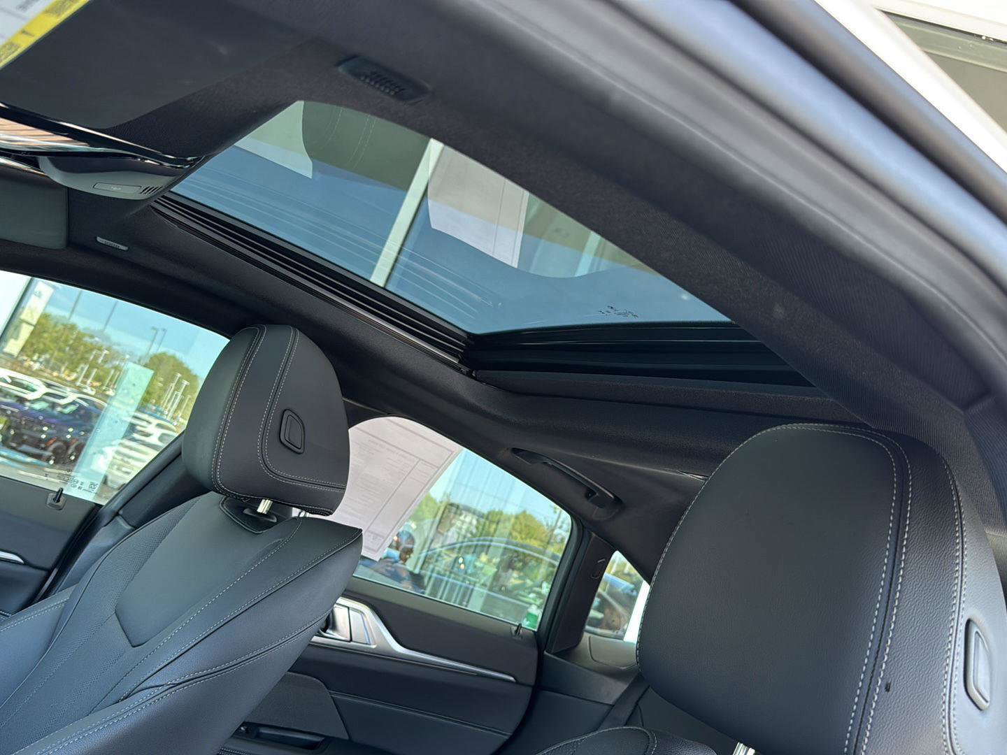 Used 2025 BMW 430i xDrive w/ Premium Package image 27